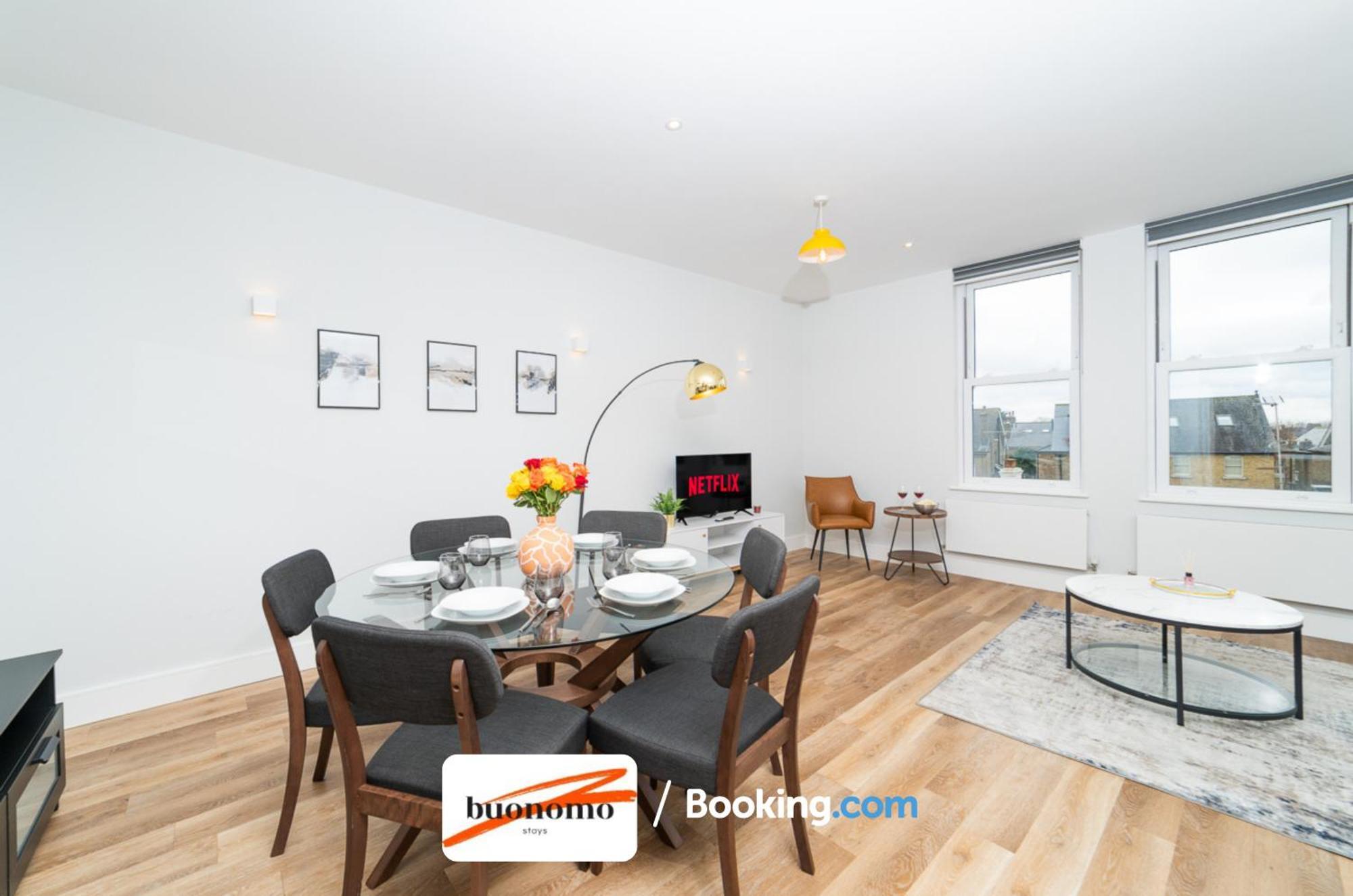 Two Bedroom Apartment At Buonomo Stays Short Lets & Serviced Accommodation Close To Wimbledon Tennis Courts ロンドン エクステリア 写真